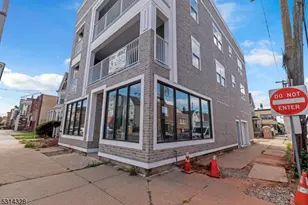 862 E Jersey St, Elizabeth, NJ 07201 - Photo 2