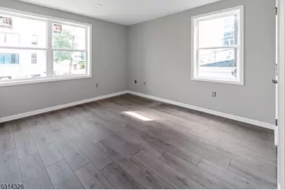 862 E Jersey St #5, Elizabeth, NJ 07201 - Photo 14