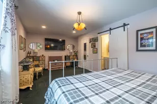 44 Sparrow Cir, Hampton Township, NJ 07860 - Photo 18