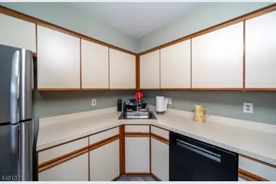 44 Sparrow Circle, Hampton Township, NJ 07860 - Photo 14