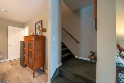 44 Sparrow Circle, Hampton Township, NJ 07860 - Photo 8