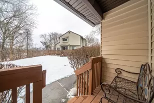 44 Sparrow Cir, Hampton Township, NJ 07860 - Photo 2