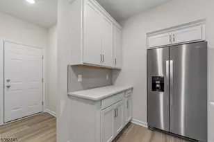 4 Sadie Cir, Union Township, NJ 07083 - Photo 6