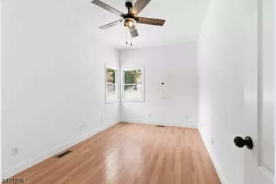 7 Arrowhead Dr, Wantage, NJ 07461 - Photo 16