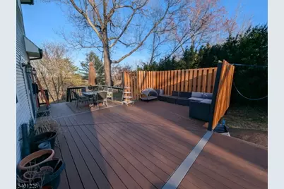 7 Arrowhead Dr, Wantage, NJ 07461 - Photo 8