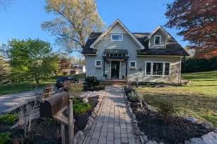 7 Arrowhead Dr, Wantage, NJ 07461 - Photo 2