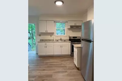 1613 E 2nd St, Scotch Plains Township, NJ 07076 - Photo 4