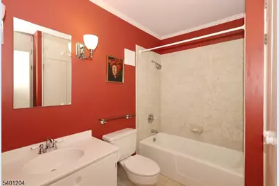 1 Euclid Ave #5F, Summit, NJ 07901 - Photo 24