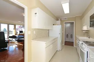 1 Euclid Ave, Summit, NJ 07901 - Photo 14