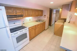 22 Choctaw, Jefferson Township, NJ 07438 - Photo 14