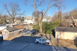 227 E 3rd Ave, Roselle, NJ 07203 - Photo 16