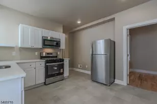882 S 14th St Unit, Newark, NJ 07108 - Photo 8