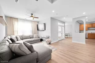 34 Limerick Ln, Lopatcong Township, NJ 08865 - Photo 1