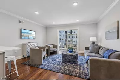 139 N 15th St #2, East Orange, NJ 07017 - Photo 4