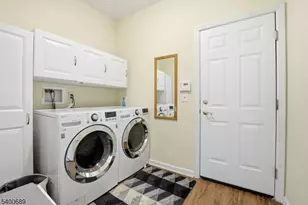 29 Pine Valley Rd, Livingston, NJ 07039 - Photo 14