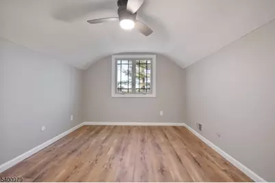 35 Crown Rd, Franklin Township, NJ 08873 - Photo 22