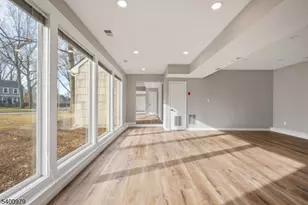 35 Crown Rd, Franklin Township, NJ 08873 - Photo 14