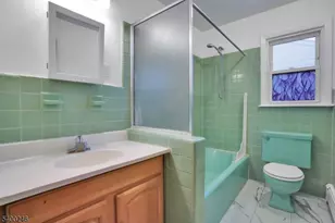 726 Gates Terrace- 2nd Floor, Union Township, NJ 07083 - Photo 22