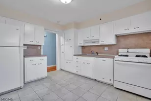 726 Gates Terrace- 2nd Floor, Union Township, NJ 07083 - Photo 12