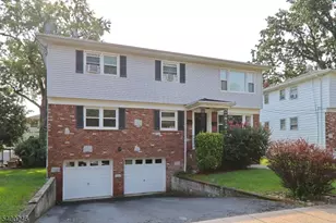 726 Gates Terrace- 2nd Floor, Union Township, NJ 07083 - Photo 2