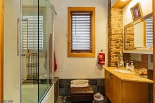 152 Pine St, Cliffside Park, NJ 07010 - Photo 10