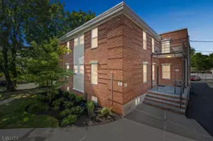 320 Claremont Ave Unit A, Montclair Twp., NJ 07042 - Photo 2