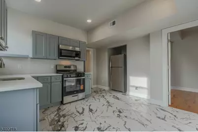 882 S 14th St, Unit #2, Newark, NJ 07108 - Photo 10