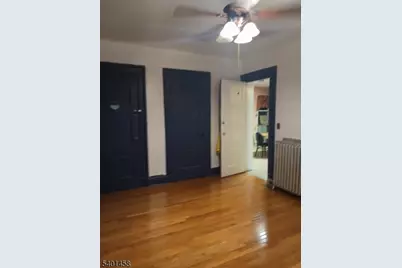 572 E 25th St #1, Paterson, NJ 07514 - Photo 4