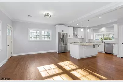 17 Lakeview Ave, Park Ridge, NJ 07656 - Photo 8