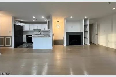 614E Fairview Av #E, Fairview, NJ 07022 - Photo 2