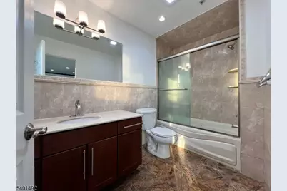 614E Fairview Av #E, Fairview, NJ 07022 - Photo 12