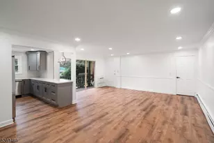 16 Deanna Dr, Hillsborough Township, NJ 08844 - Photo 2