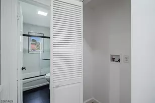 16 Deanna Dr, Hillsborough Township, NJ 08844 - Photo 16