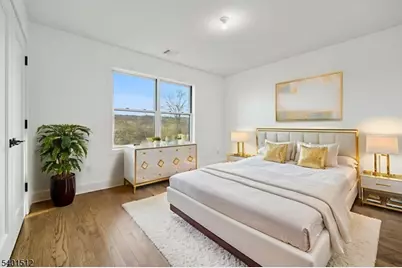 19 Mountain Ave, Mahwah, NJ 07430 - Photo 12