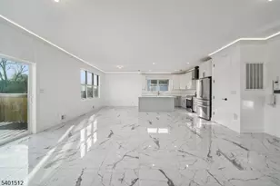 19 Mountain Ave, Mahwah, NJ 07430 - Photo 4