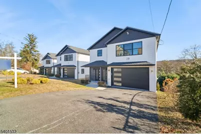 19 Mountain Ave, Mahwah, NJ 07430 - Photo 22