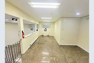 560 E 18th St, Paterson, NJ 07514 - Photo 8