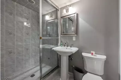 525 Pines Lake Dr, Wayne, NJ 07470 - Photo 34