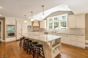 525 Pines Lake Dr, Wayne, NJ 07470 - Photo 14