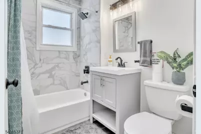 72 Fair St, East Orange, NJ 07017 - Photo 6