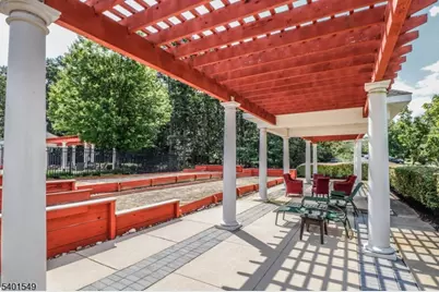 439 Sophee Ln, Lakewood Twp., NJ 08701 - Photo 2