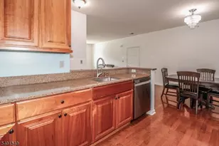 439 Sophee Ln, Lakewood Twp., NJ 08701 - Photo 10