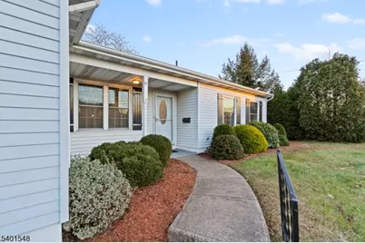 71 Dukes Rd, Rahway, NJ 07065 - Photo 2