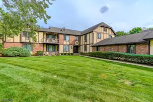 19E Kensington Rd, Chatham Township, NJ 07928 - Photo 2