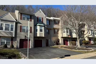 117 Pinehurst Dr, Washington Township, NJ 07882 - Photo 2