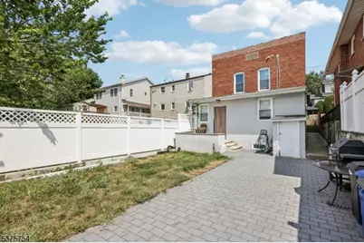 363 Macarthur Ave, Garfield, NJ 07026 - Photo 20