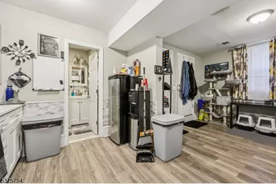 363 Macarthur Ave, Garfield, NJ 07026 - Photo 8