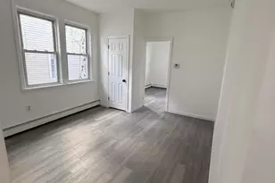 297 Ohio St, Union Township, NJ 07083 - Photo 8