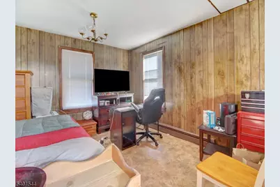 286 W Clay Ave, Roselle Park, NJ 07204 - Photo 10