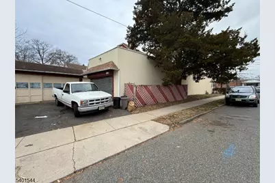 286 W Clay Ave, Roselle Park, NJ 07204 - Photo 24